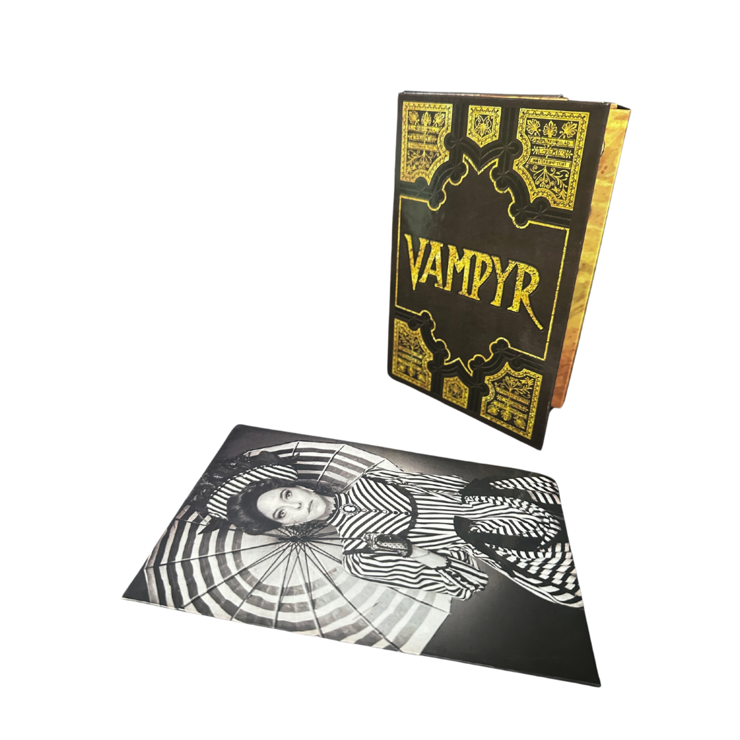 PRE-ORDER Buffy the Vampire Slayer VAMPYR Book Palette