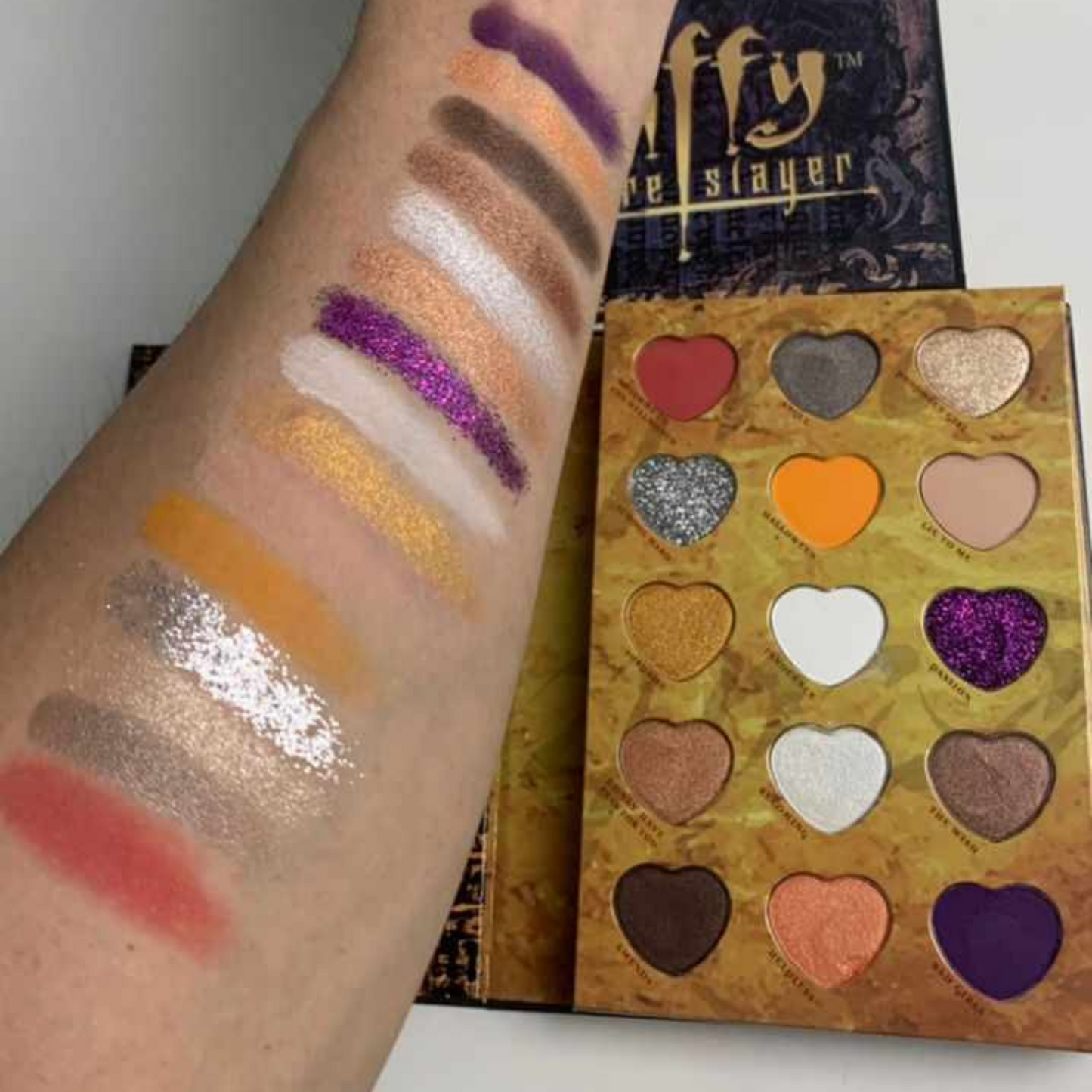 PRE-ORDER Buffy the Vampire Slayer VAMPYR Book Palette